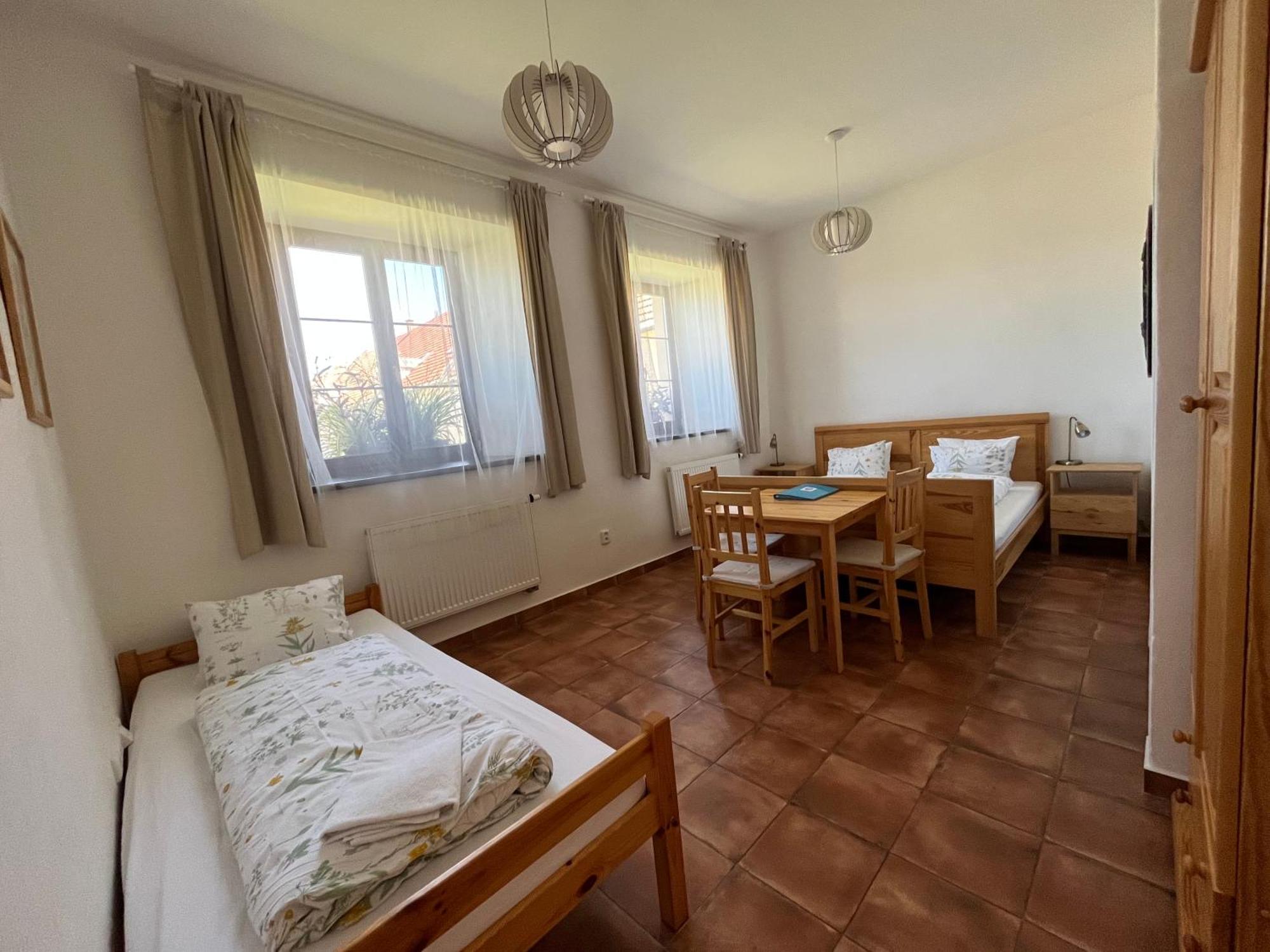 Dvur Nove Zamky Hotel Mladec Exterior photo