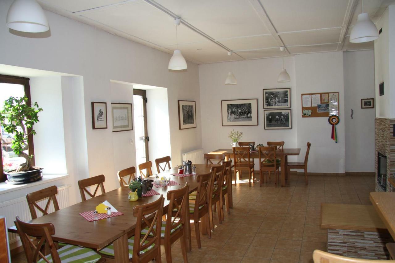 Dvur Nove Zamky Hotel Mladec Exterior photo